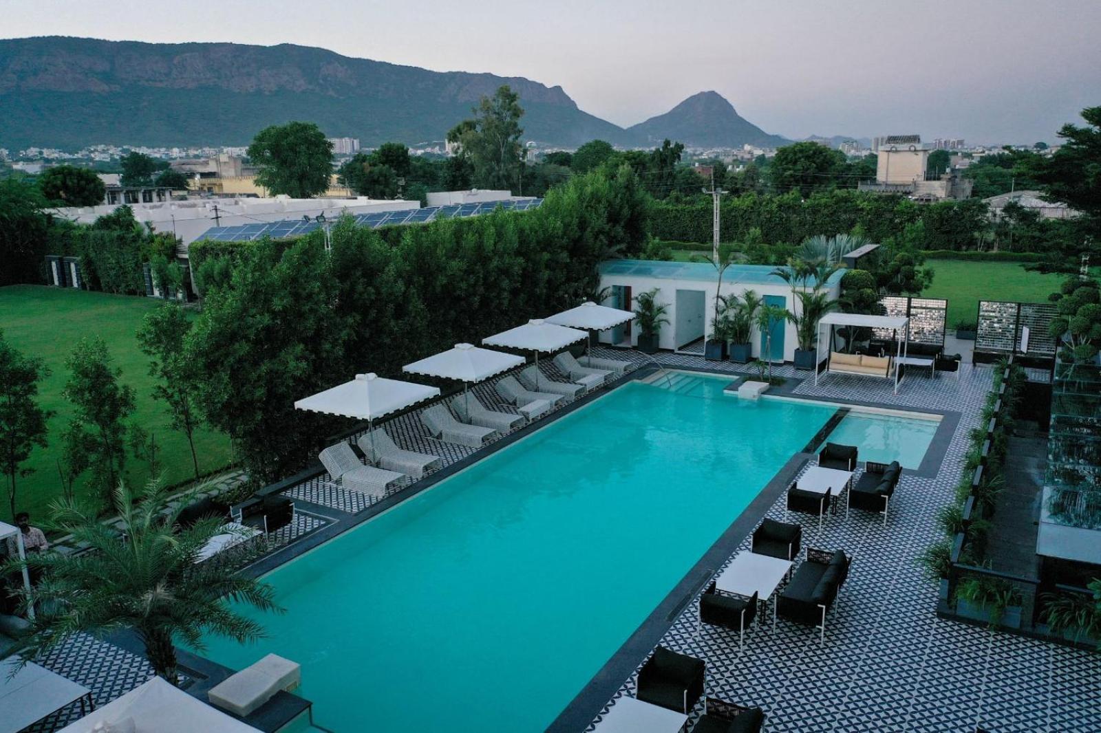 Grand Xenia Hotel Ajmer Exterior photo